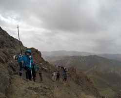 ساکا به آتش کوه